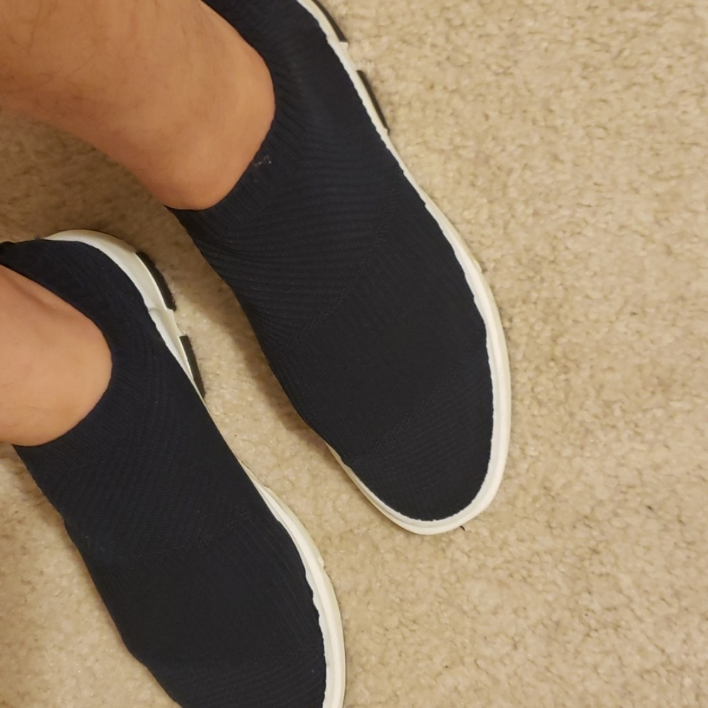 Fabric gym shoes